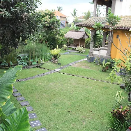 Bombom House