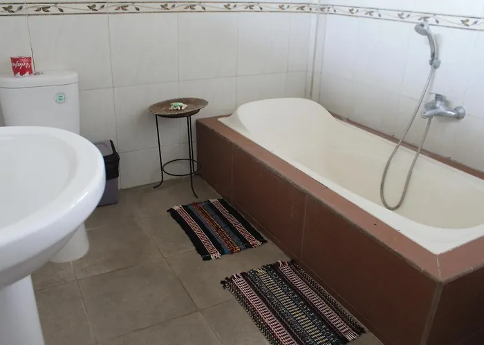 Bed & Breakfast Bombom House *